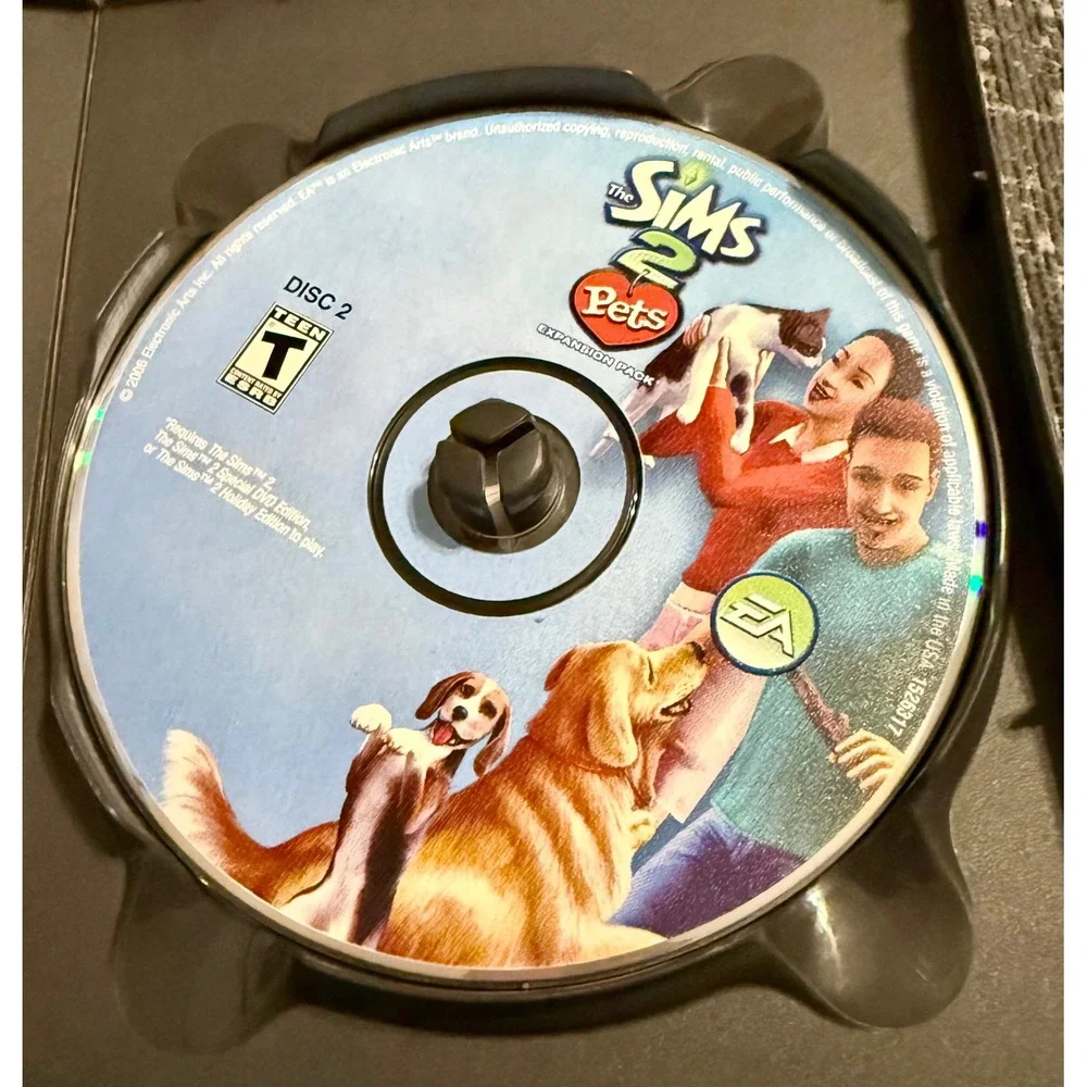 The Sims 2 Pets Expansion Pack PC CD-ROM 2006 Excellent Complete 2-Disc Set